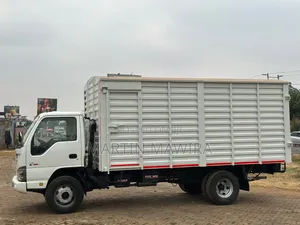 Isuzu NPR Closed Body