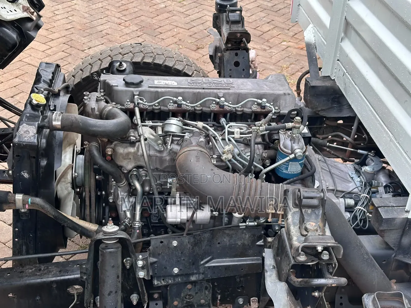 Isuzu NPR Closed Body