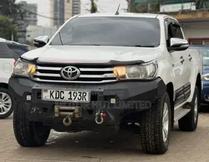 Toyota Hilux 2017 White