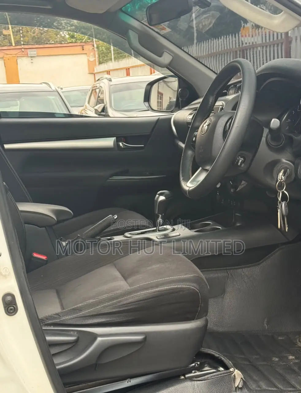 Toyota Hilux 2017 White