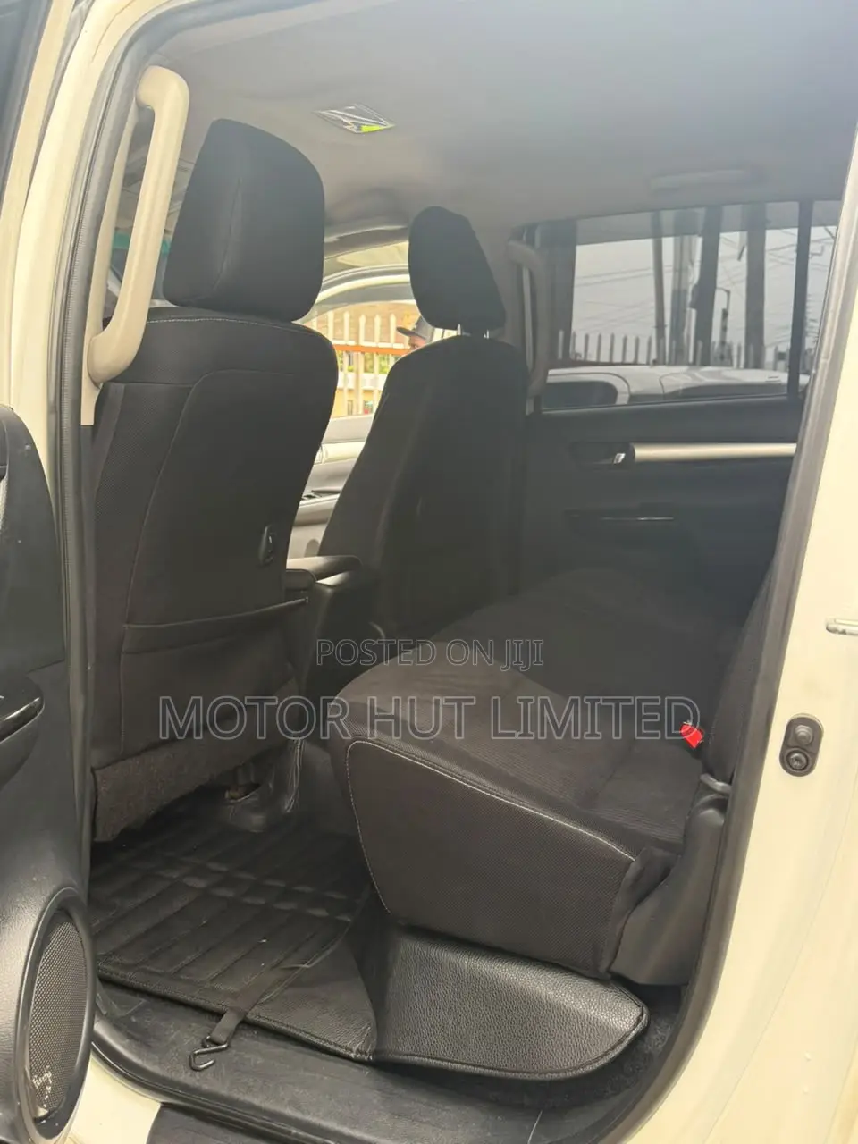Toyota Hilux 2017 White
