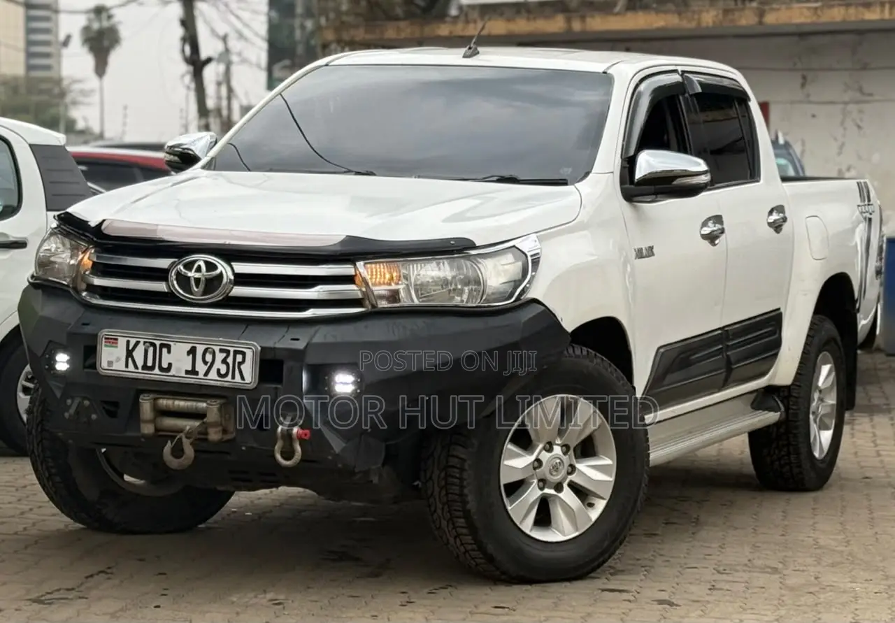 Toyota Hilux 2017 White