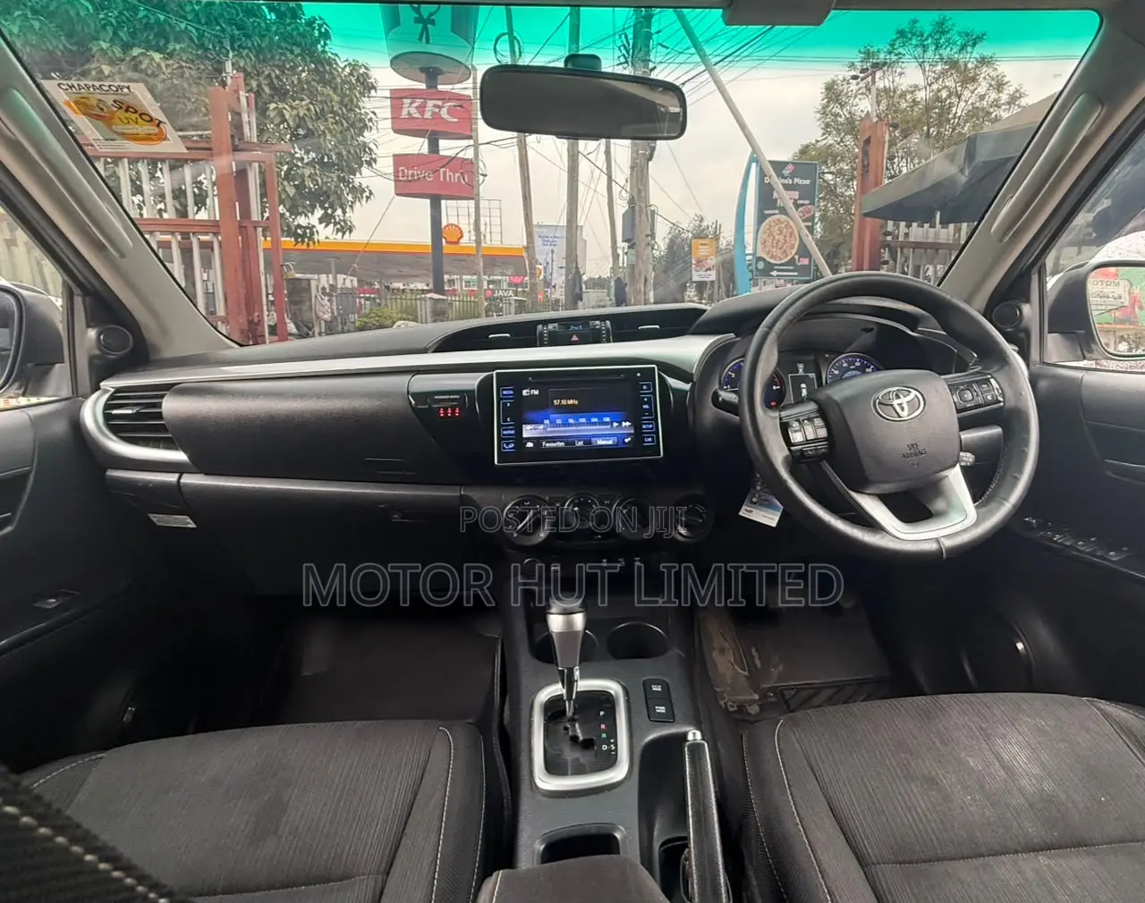 Toyota Hilux 2017 White