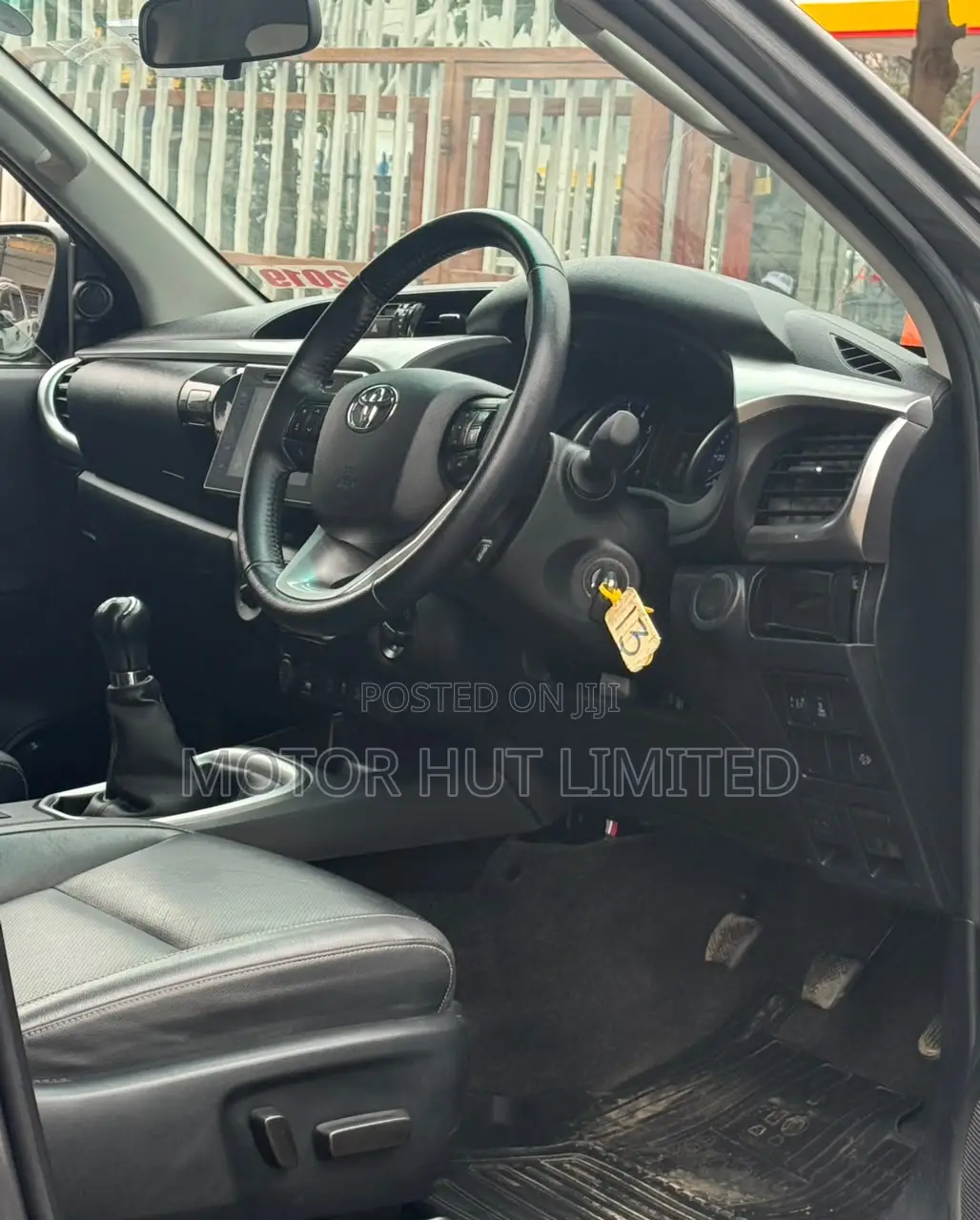Toyota Hilux 2019 Gray