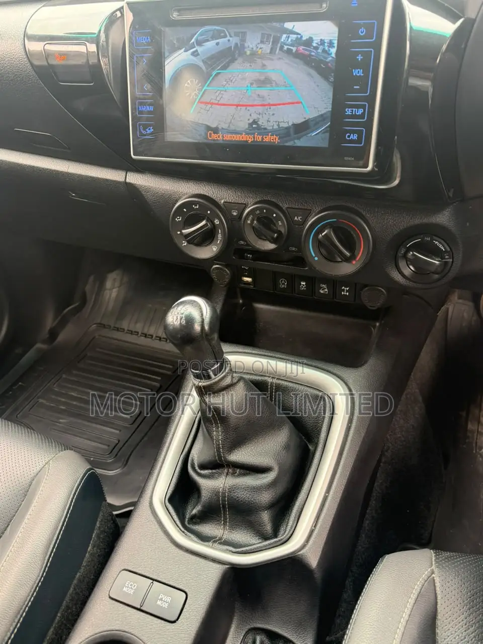 Toyota Hilux 2019 Gray
