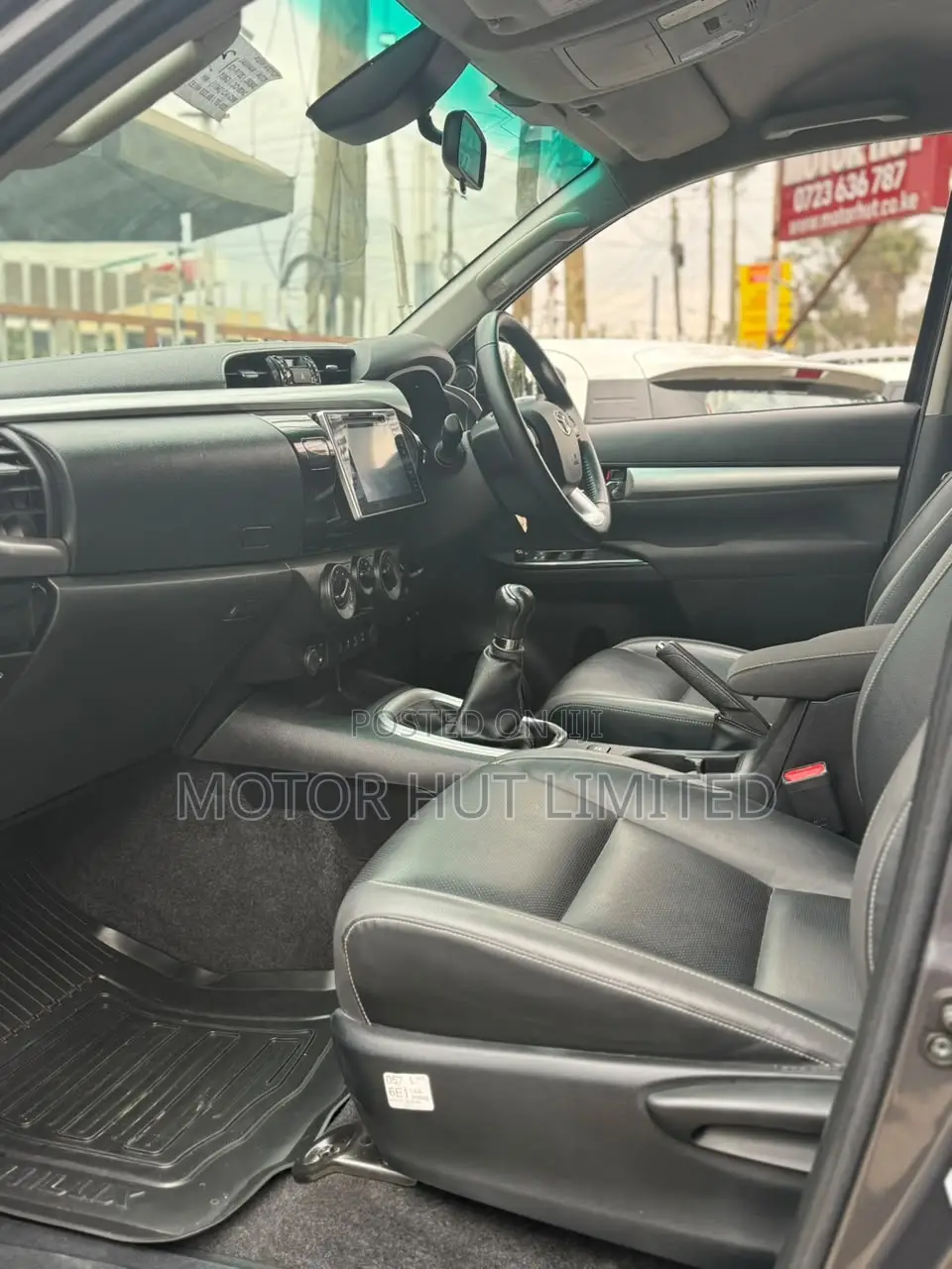 Toyota Hilux 2019 Gray