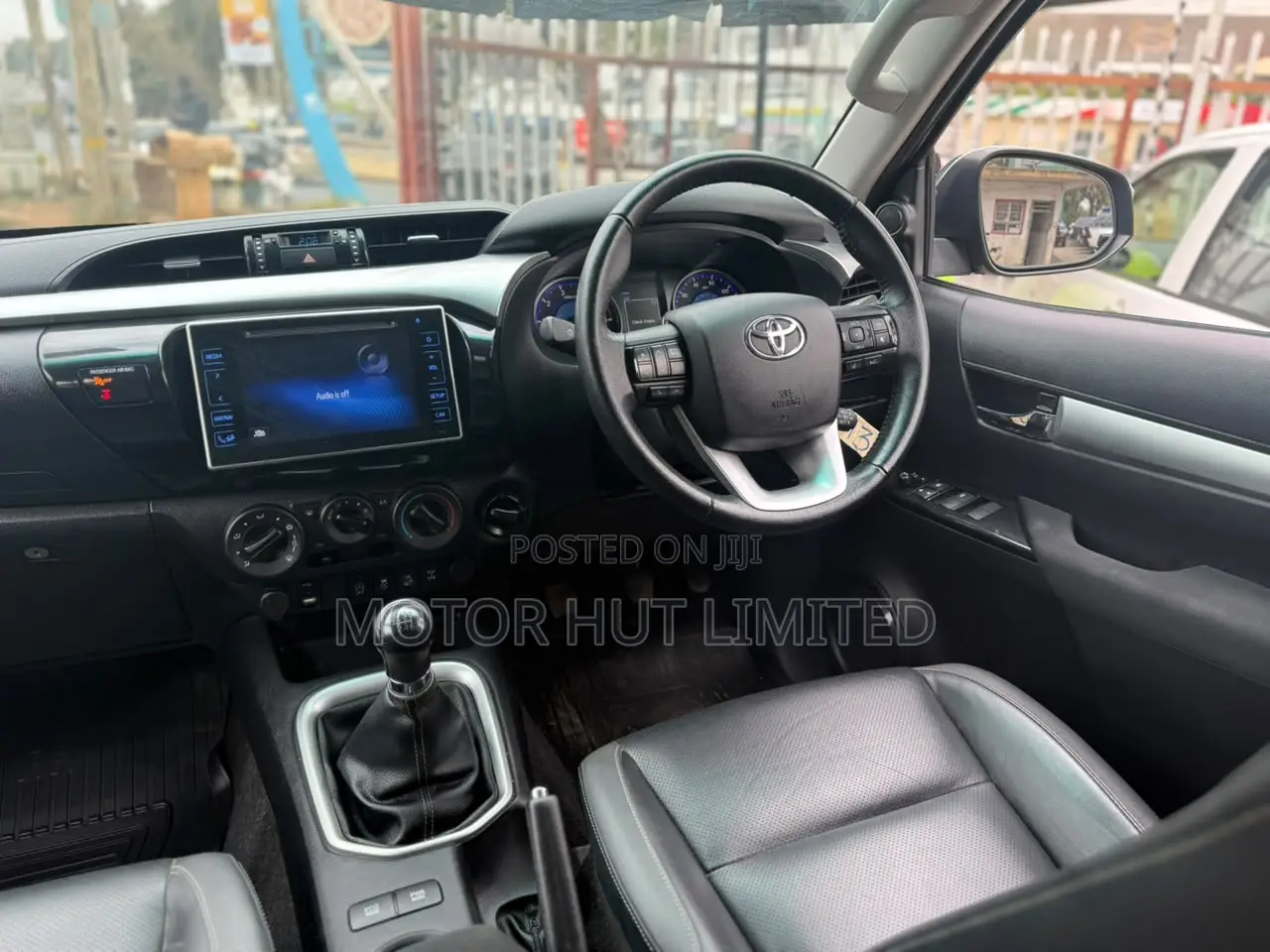 Toyota Hilux 2019 Gray