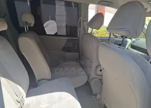 Toyota Noah 2012 Blue
