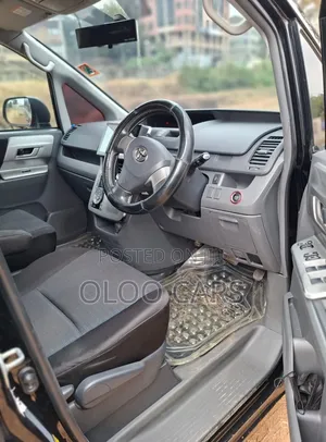 Toyota Voxy 2011 Black
