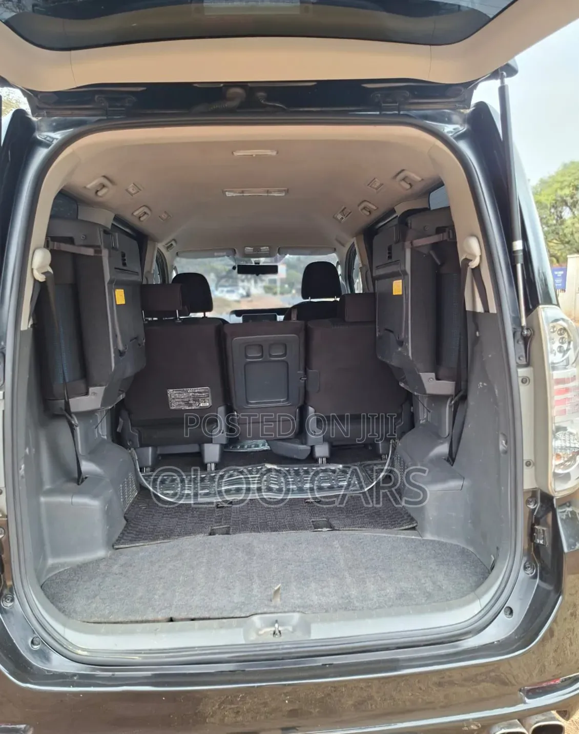 Toyota Voxy 2011 Black