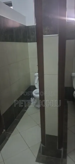 Godown to Let 5000sqft in Baba Dogo on 2nd Floor