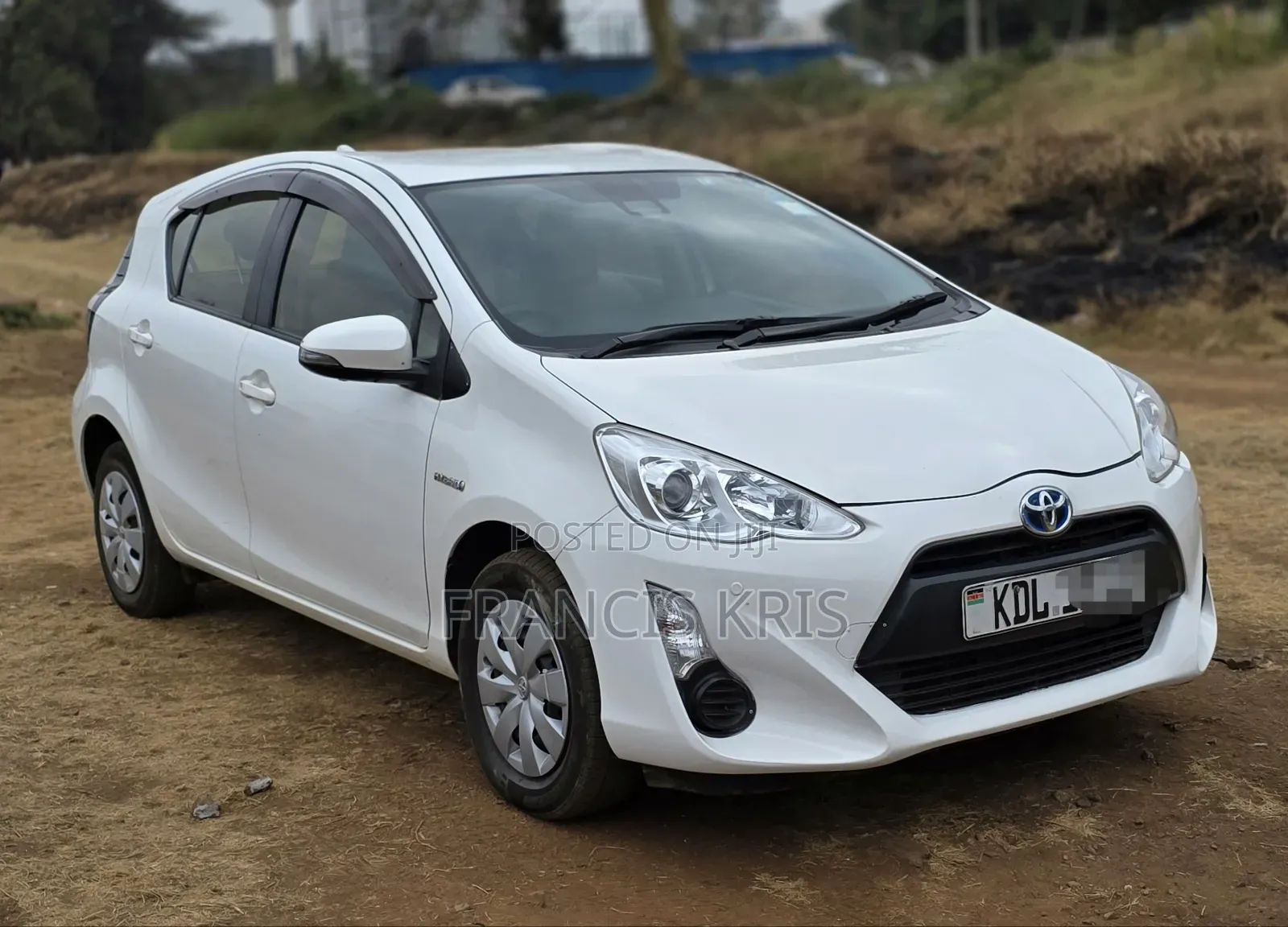 Toyota Aqua 2018 White