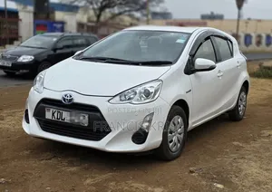 Toyota Aqua 2018 White