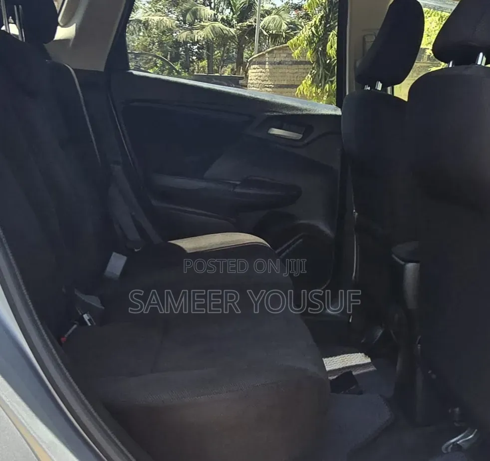 Honda Fit Shuttle 2020 Silver
