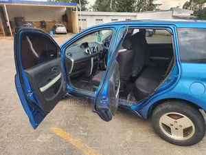 Toyota IST 2002 Blue