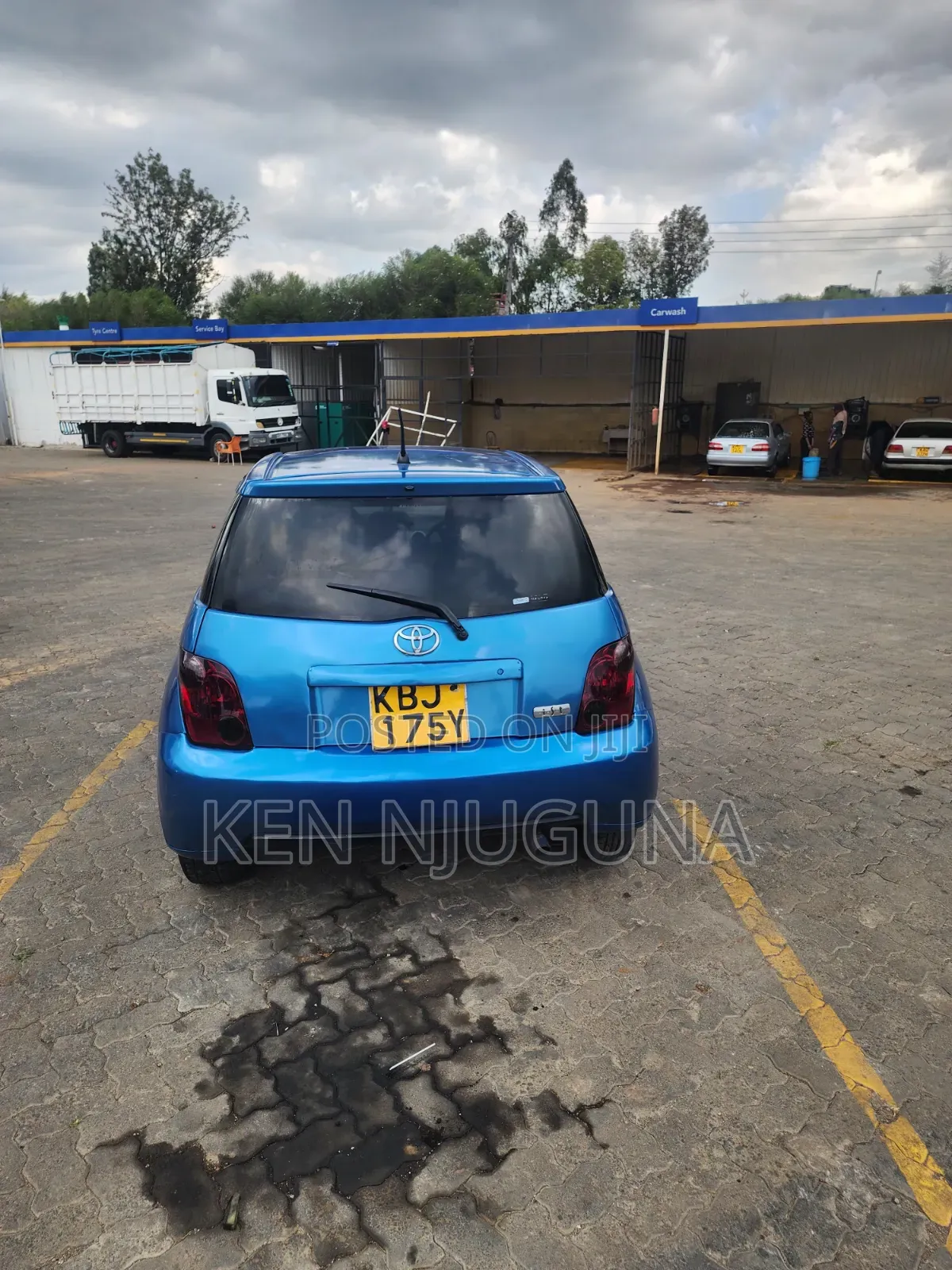 Toyota IST 2002 Blue