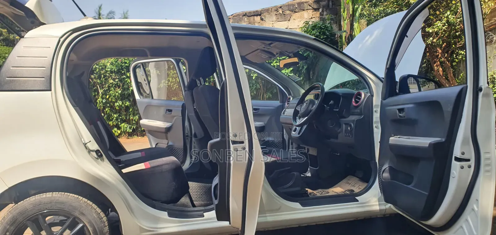 Toyota Passo 2018 White