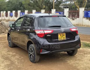 Toyota Vitz 2018 Brown