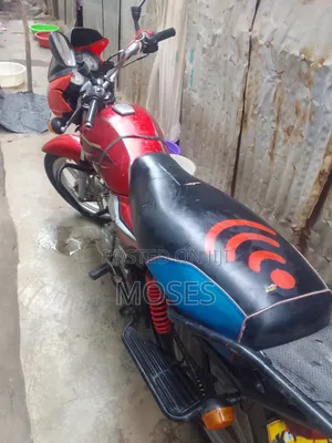 TVS HLX Plus ES 2019 Red