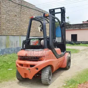 Forklift for Heavy Duty Lifting Jobs