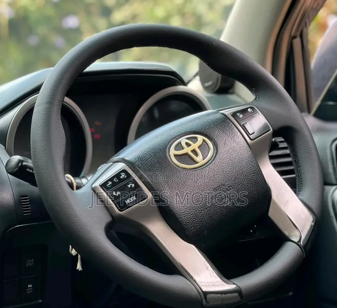 Toyota Land Cruiser Prado 2010 Burgundy