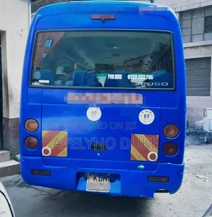 Mitsubishi Fuso Rosa 2016 Blue