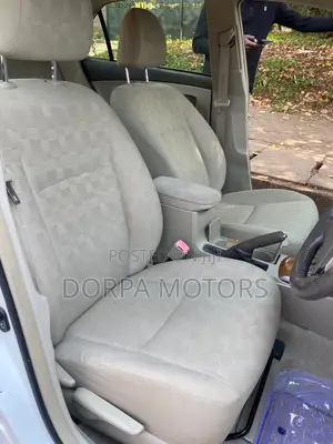 Toyota Axio 1.5 G 4WD 2012 Pearl