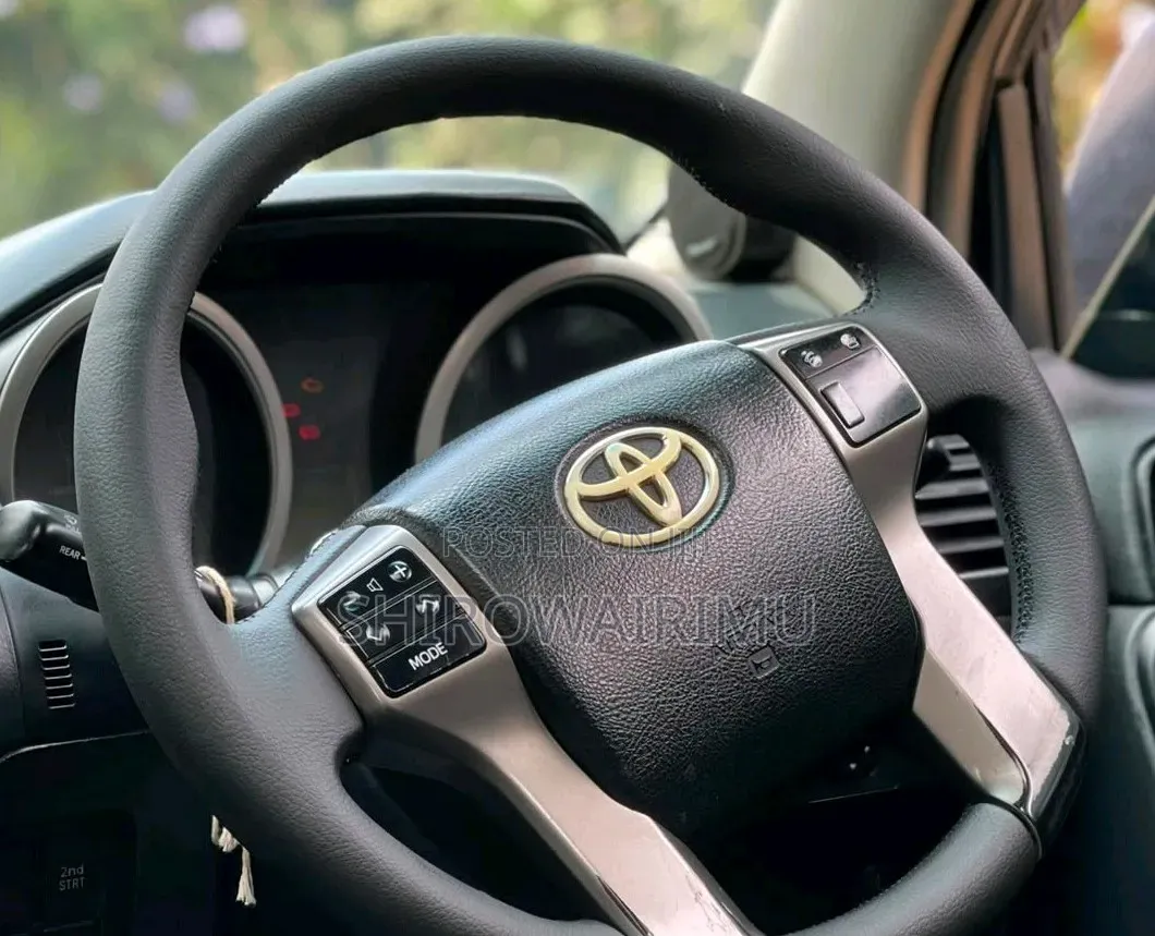 Toyota Land Cruiser Prado 2010 Burgundy