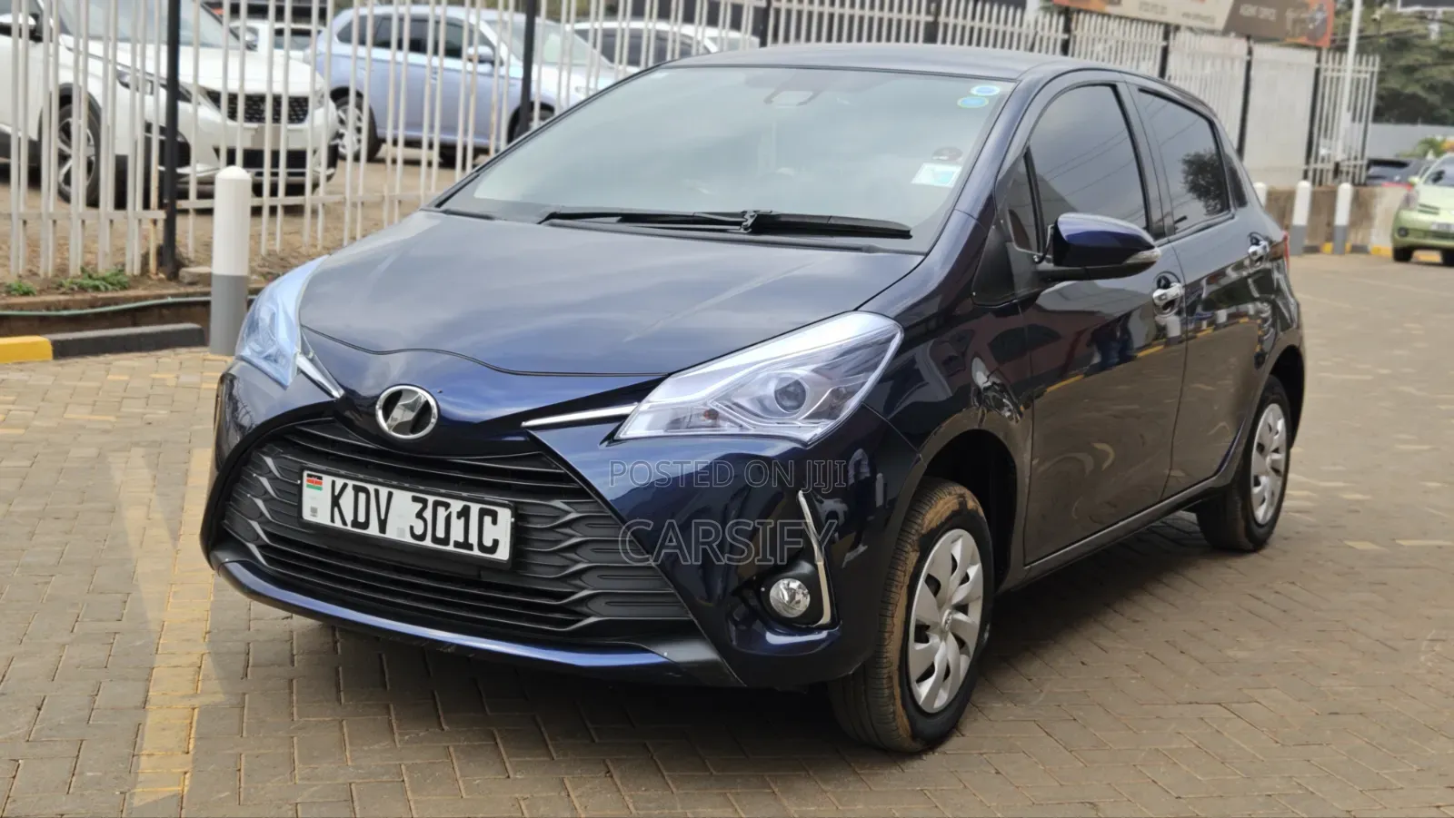 Toyota Vitz 2018 Blue
