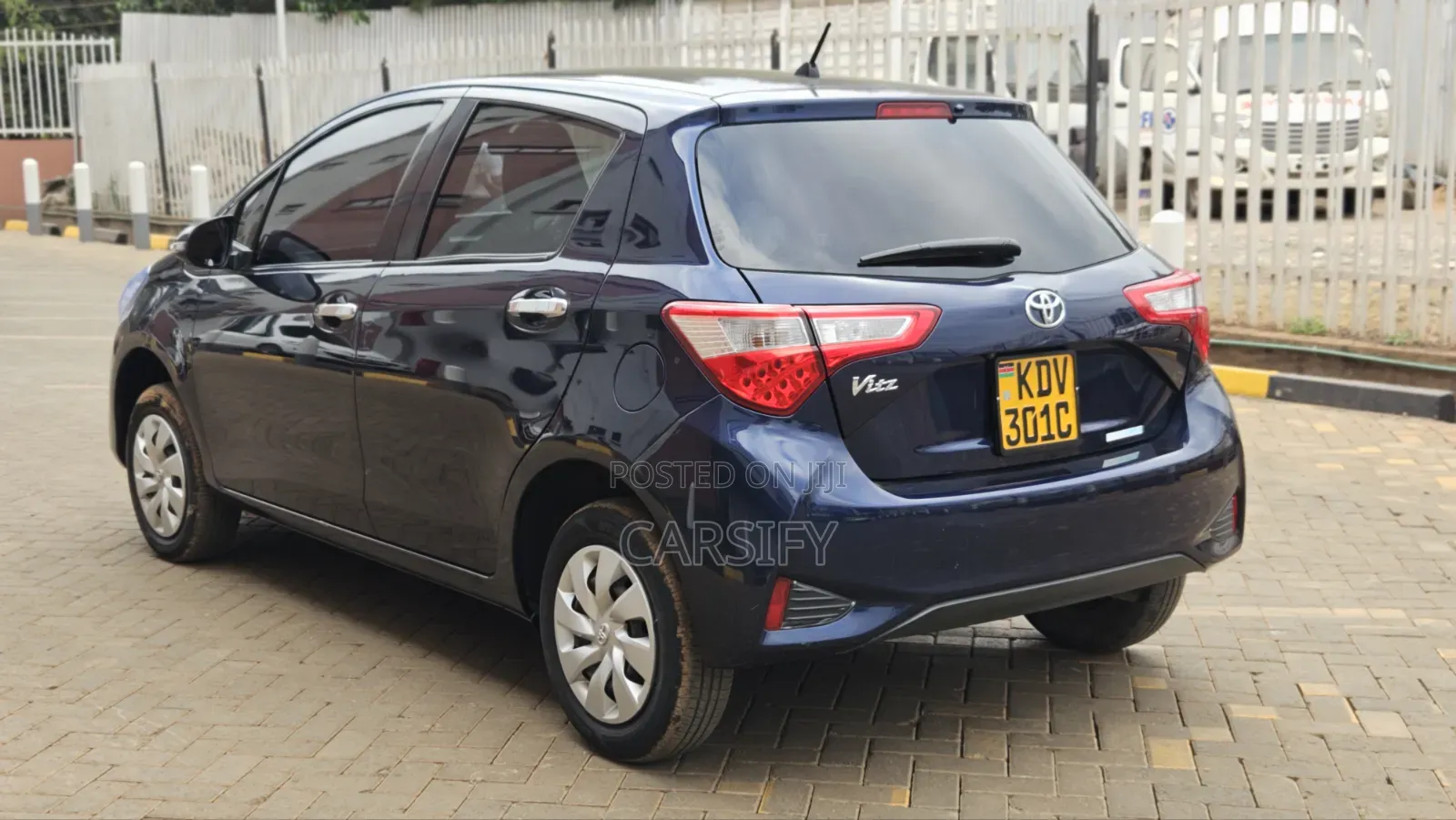 Toyota Vitz 2018 Blue
