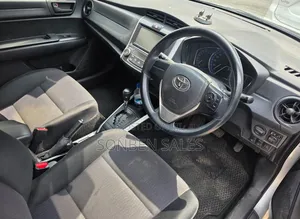 Toyota Corolla Fielder 2016 Silver