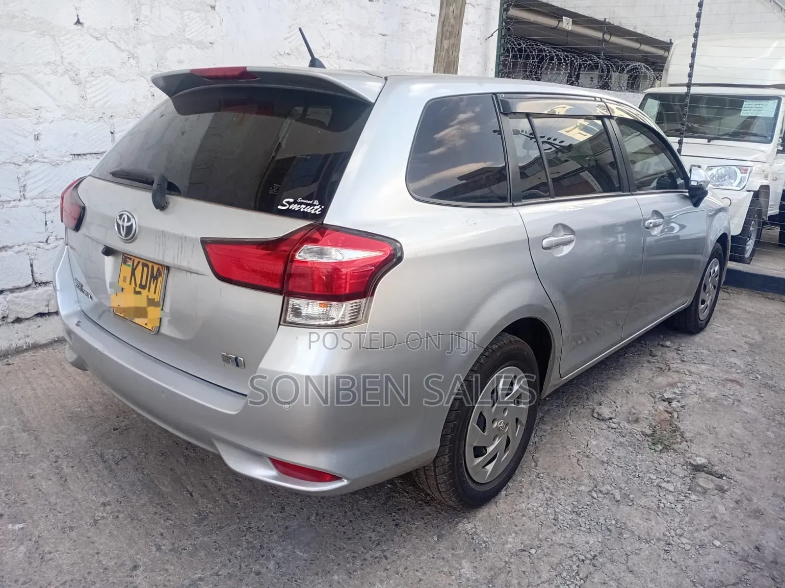 Toyota Corolla Fielder 2016 Silver
