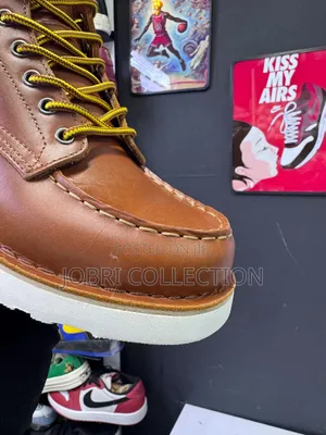 Red Wing Heritage 6-Inch Moc Toe Boots