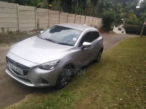 Mazda Demio 2017 Silver