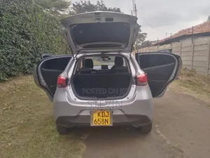 Mazda Demio 2017 Silver