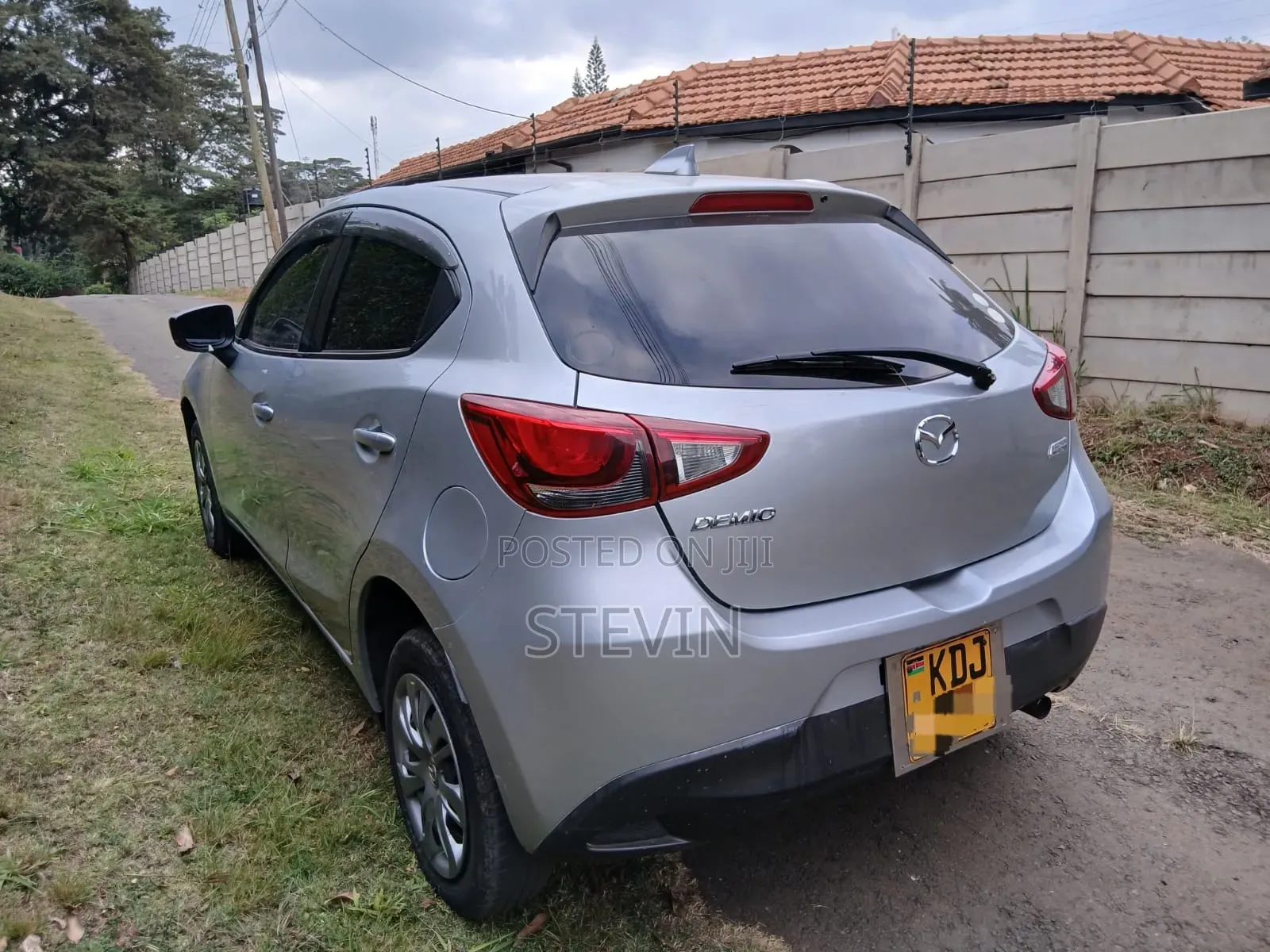 Mazda Demio 2017 Silver