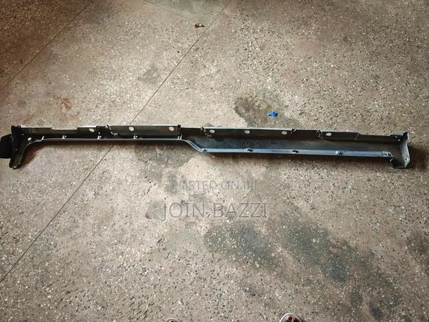 Toyota Voxy Noah Side Skirt