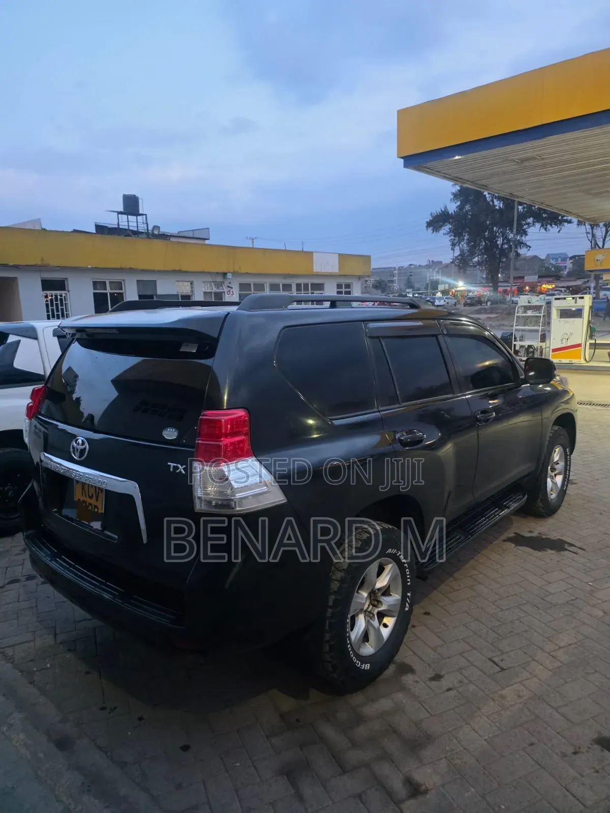 Toyota Land Cruiser 2013 Black