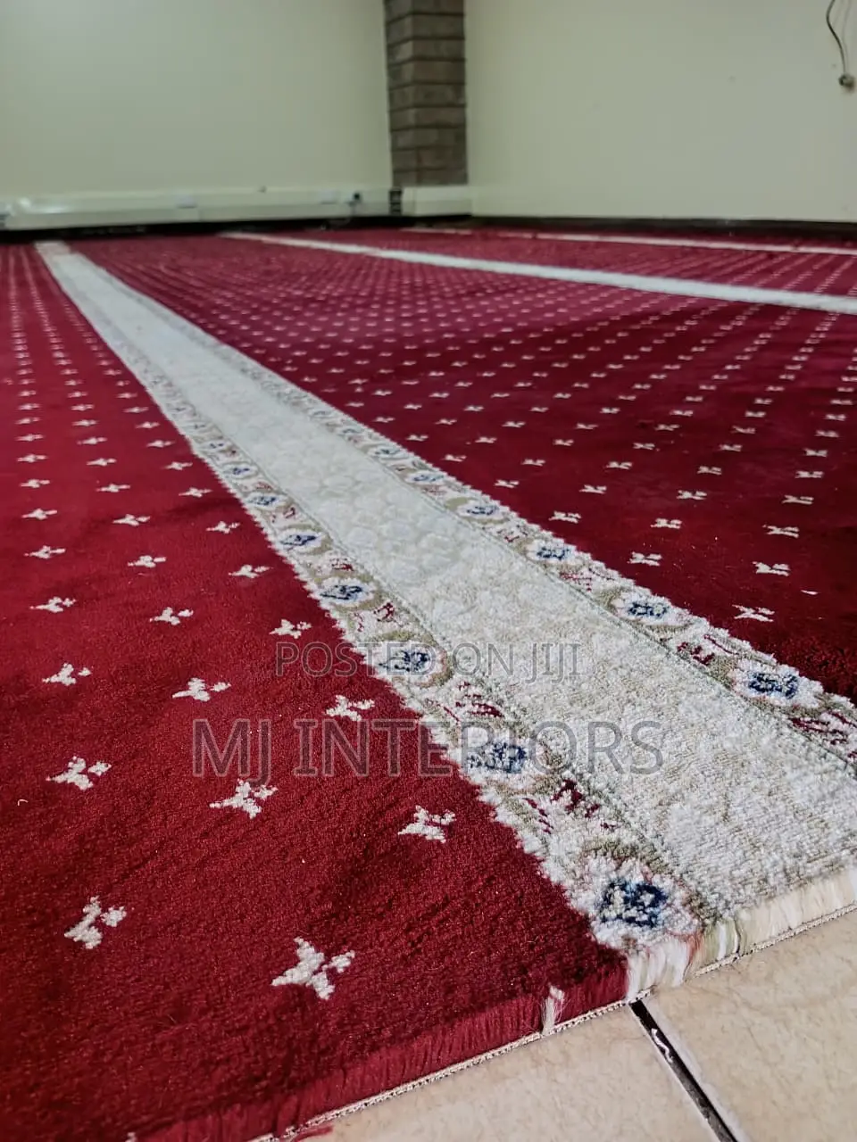 Red Wall to Wall Carpet Professional Installation Clean Finish