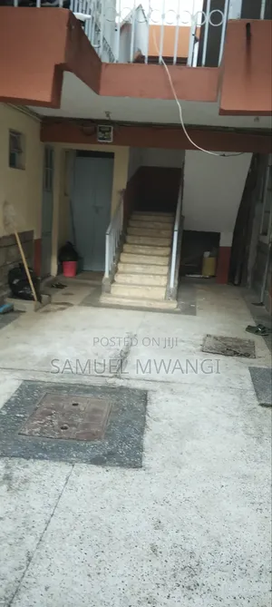 3bdrm Block of Flats in Hunters Estate for sale