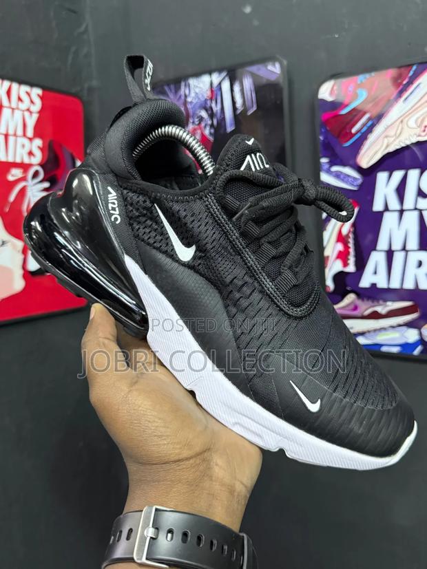 Black and White Nike Airmax 270 Sneakers