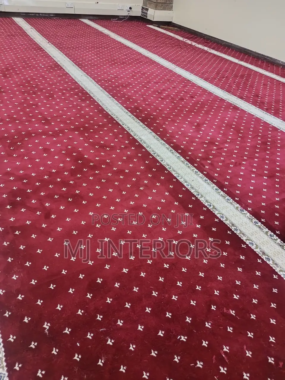 Luxury Red Wall to Wall Carpet Stylish Professional Floor Finish