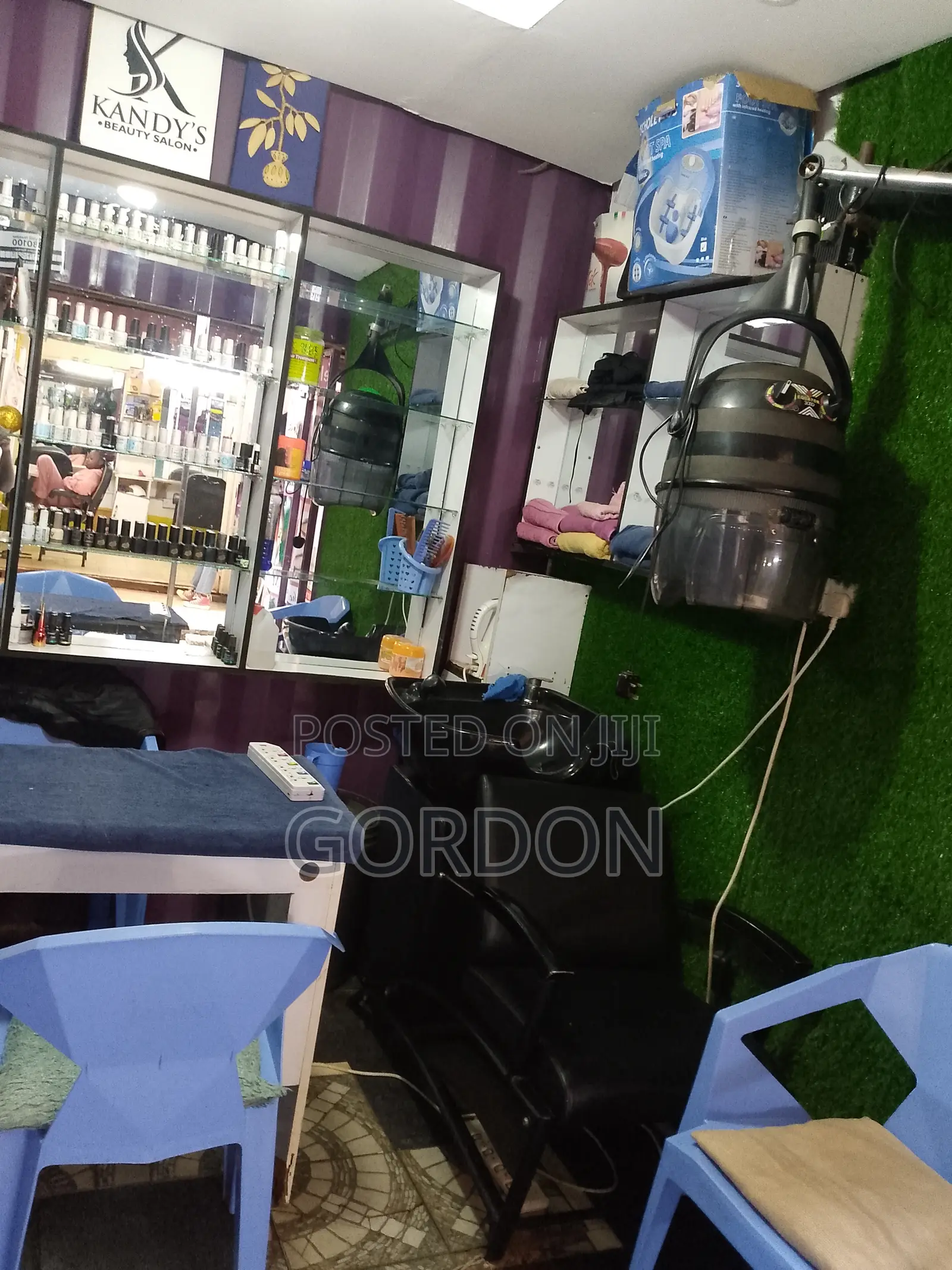 Business on Sale (Beauty Salon)