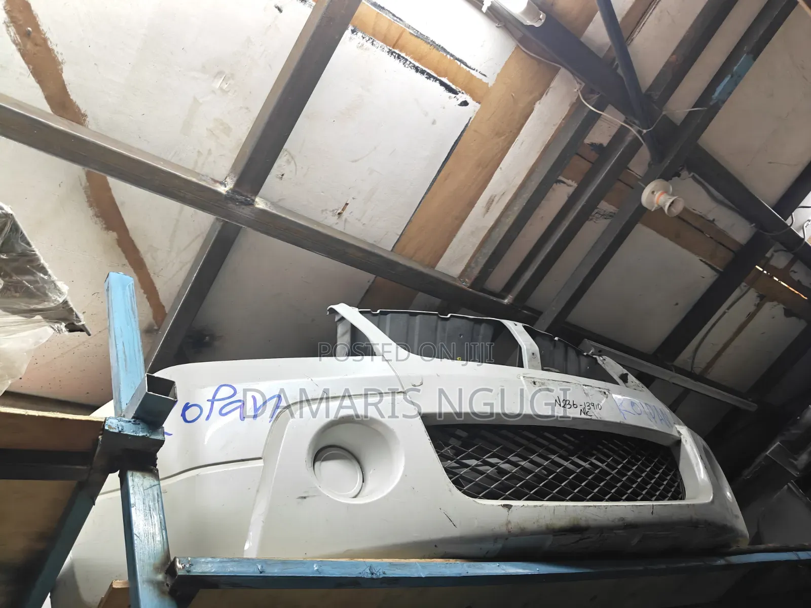 200t Suzuki Escudo Front Bumper Ex Japan