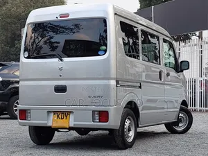 Suzuki Every 2020 Silver