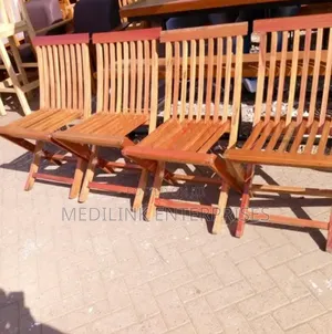 Foldable Mahogany Crafted Garden Outdoor Chairs