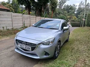 Mazda Demio 2017 Silver