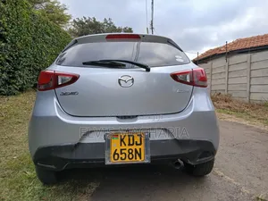 Mazda Demio 2017 Silver