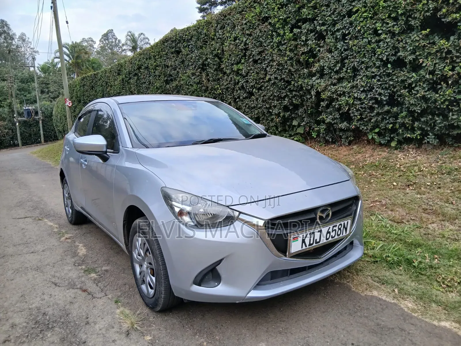 Mazda Demio 2017 Silver