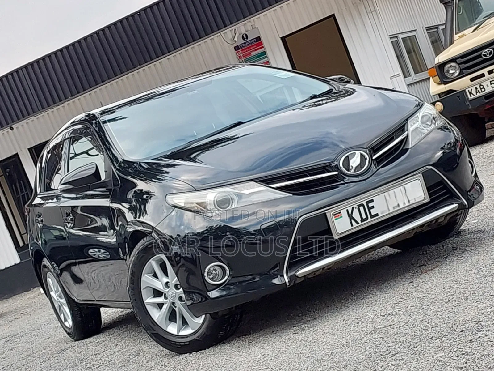 Toyota Auris 2014 Black